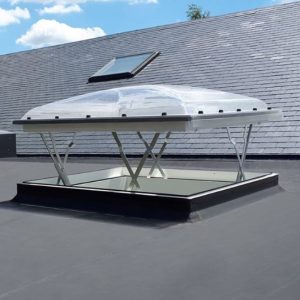 Ferestre-Trape acoperis terasa Fakro evacuare fum DSC-C2 P2